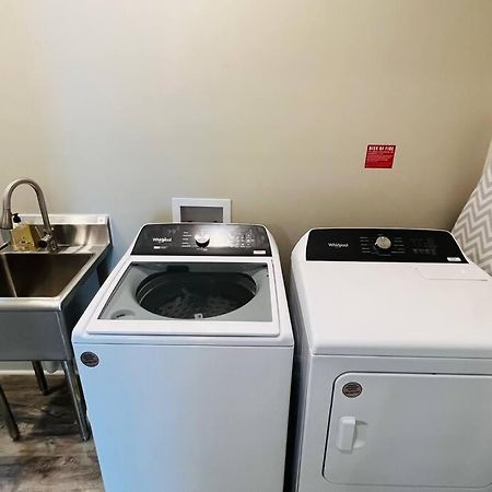 Luxury 4 Bedroom Home And Private Deck By Mcg 6 오거스타 외부 사진